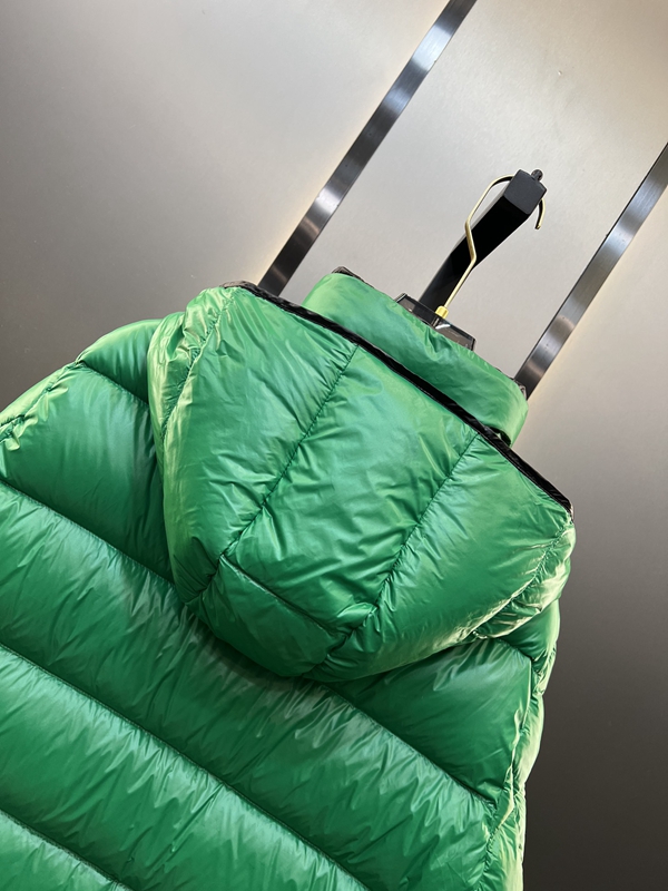 ハイクオリティダウンジャケット着用イメージ